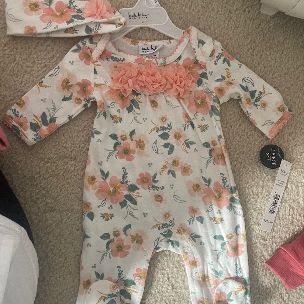 Nicole Miller Sport 2 piece set NWT
